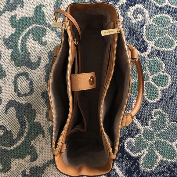 Michael Kors Sutton Medium Leather Satchel - Picture 6 of 9